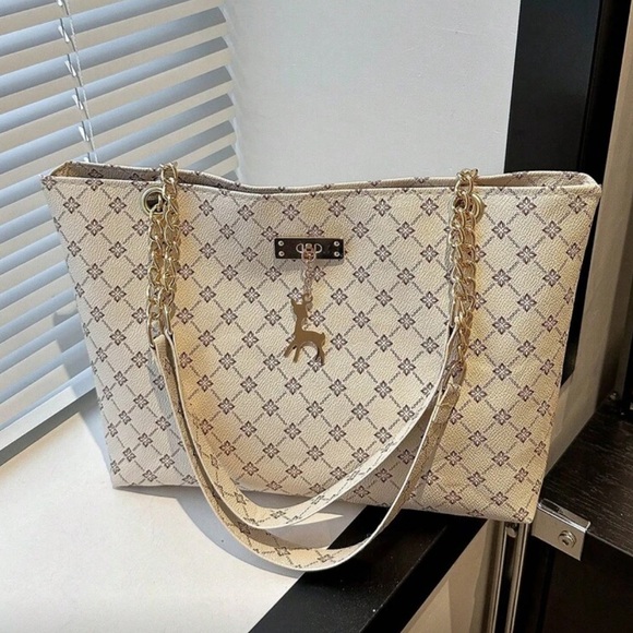 Handbags - ⚠️Clearance Patterned Chain Shoulder Tote Bag Elegant Cream Designer Gold Accent